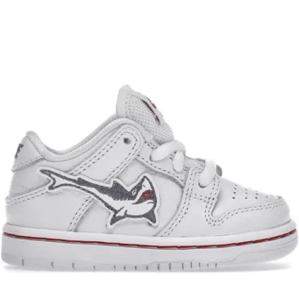 Nike SB Shark Dunk